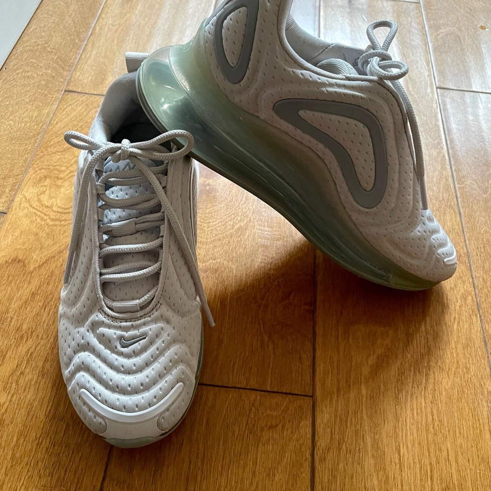 Nike Air Max Women’s Sneakers Shoes White 6.5W
